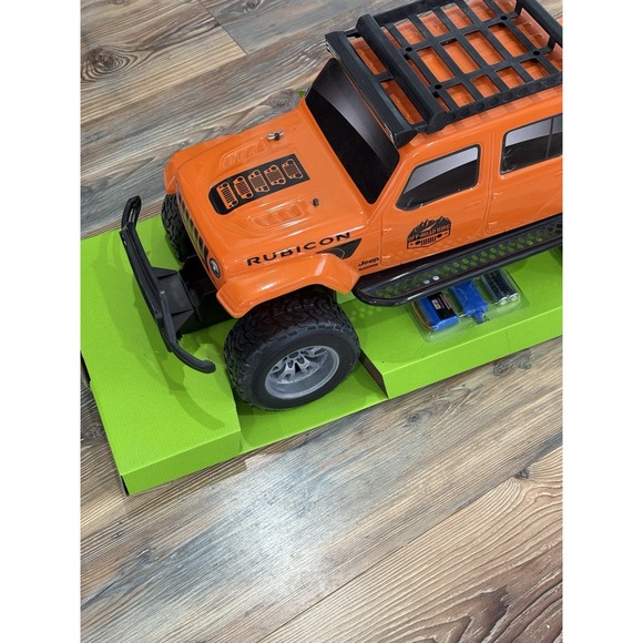 Maisto Tech 2020 Jeep Gladiator Orange 28" BODY ONLY - Picture 2 of 7